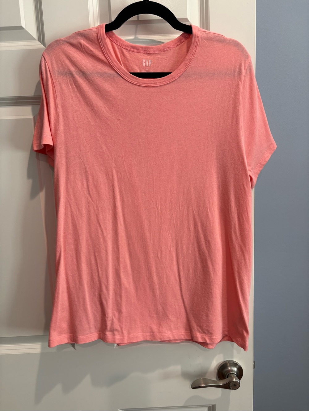 GAP Women’s Short-Sleeve Crew Tee in Coral Pink, Size XL